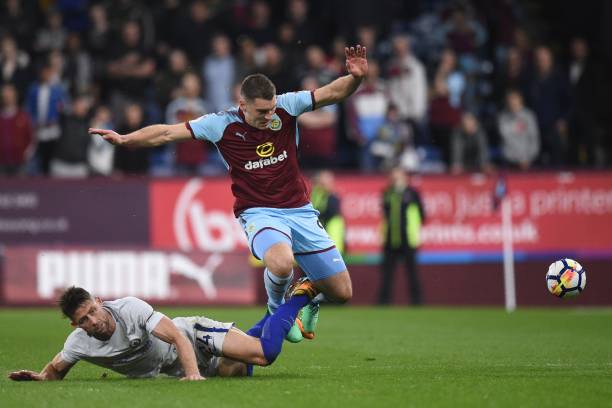 更为积极的 更为积极的